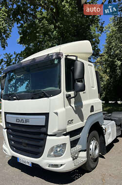 Тягач DAF CF 2016 в 