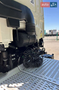 Тягач DAF CF 2016 в 