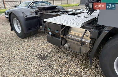 Тягач DAF CF 2013 в 
