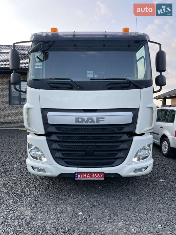 Тягач DAF CF 2015 в Луцке