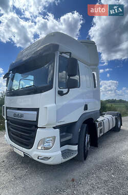 Тягач DAF CF 2016 в 