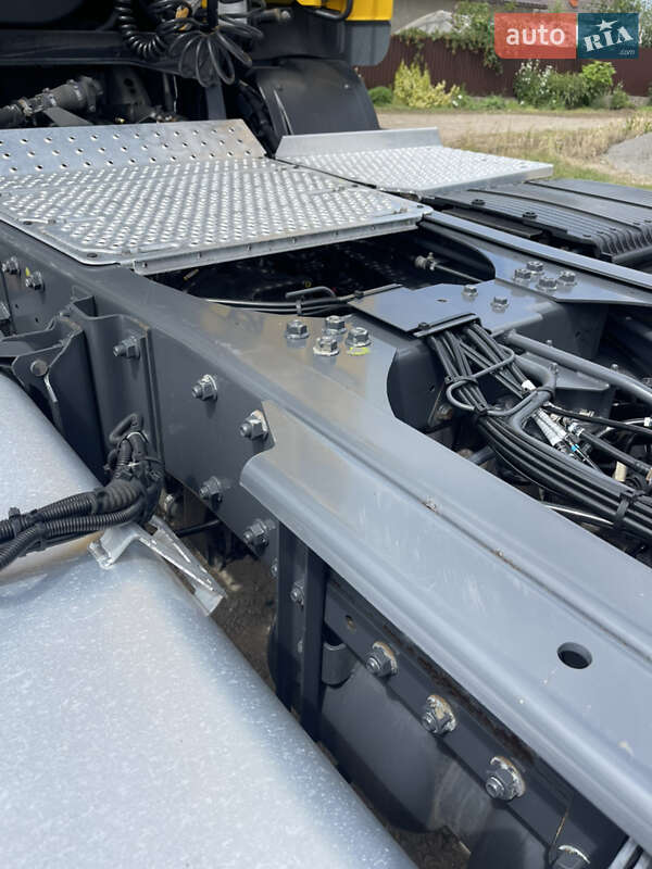 Тягач DAF CF 2013 в Заліщиках