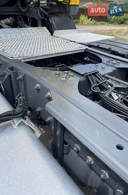 Тягач DAF CF 2013 в 