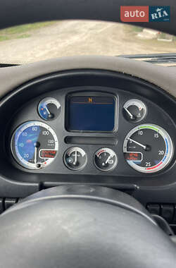 Тягач DAF CF 2013 в 