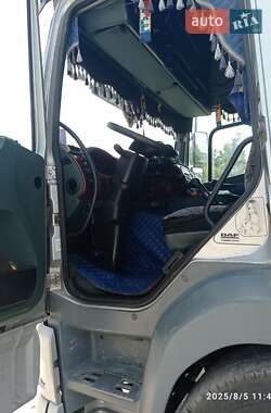 Тягач DAF CF 2003 в 