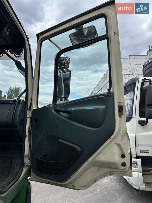 Вантажний фургон DAF CF 2005 в Василькові