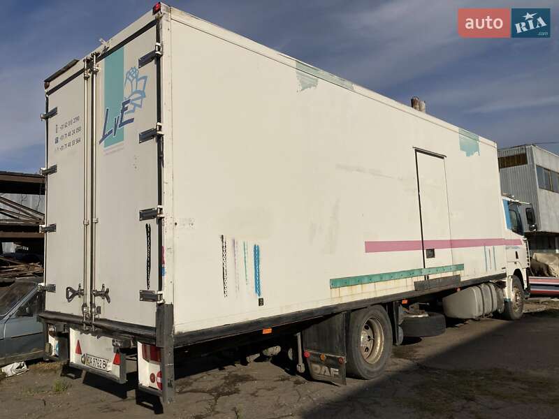 Грузовой фургон DAF CF 2002 в Черкассах