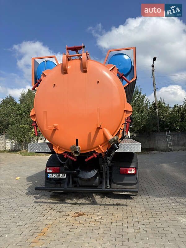 Машина  асенізатор (вакуумна) DAF CF 2020 в Стрию