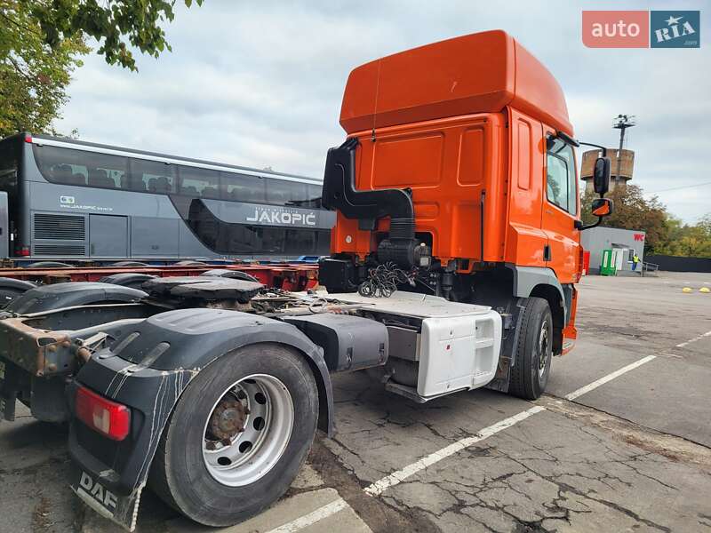 Тягач DAF CF 2015 в Рівному