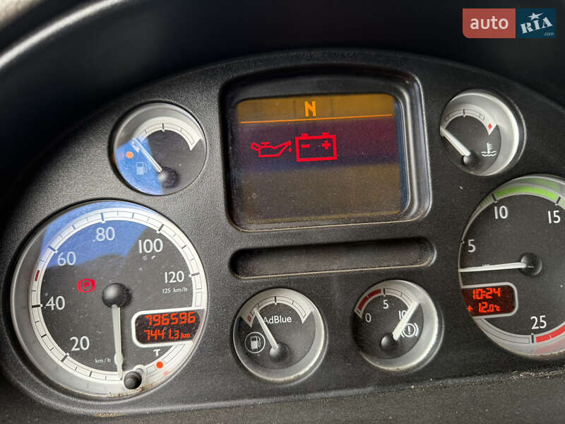 Машина ассенизатор (вакуумная) DAF CF 2013 в Черновцах