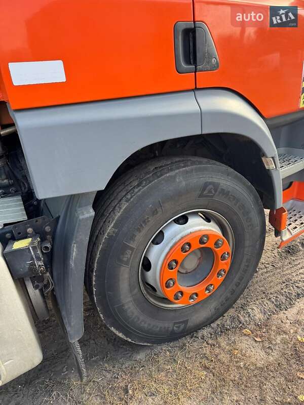 Тягач DAF CF 2014 в Сумах