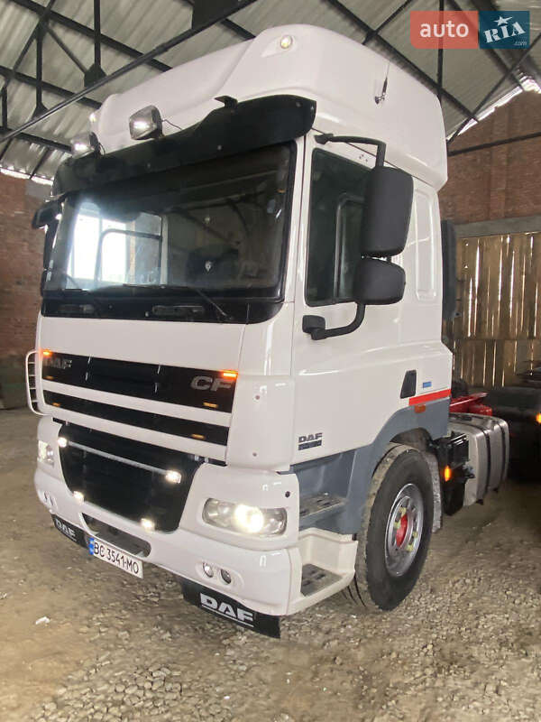 Тягач DAF CF 2013 в Новояворовске