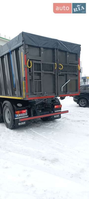 Самосвал DAF CF 2012 в Умани