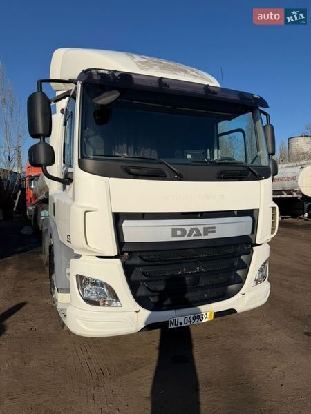Тягач DAF CF 2013 в Киеве