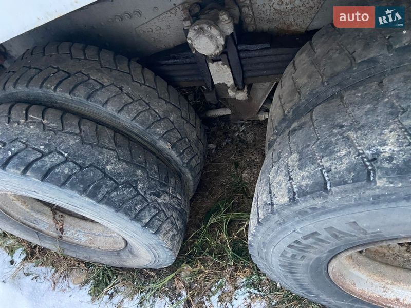 Самосвал DAF CF 2000 в Хусте