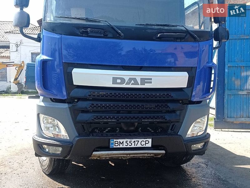 Самосвал DAF CF 2017 в Ромнах