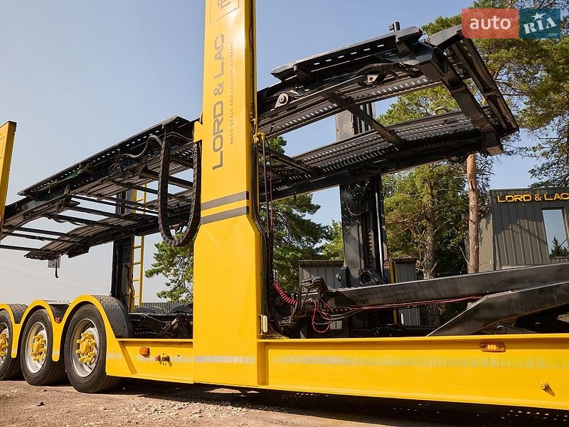 Автовоз DAF CF 2016 в Рівному