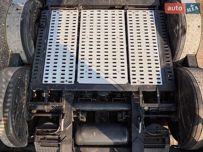 Автовоз DAF CF 2016 в Рівному