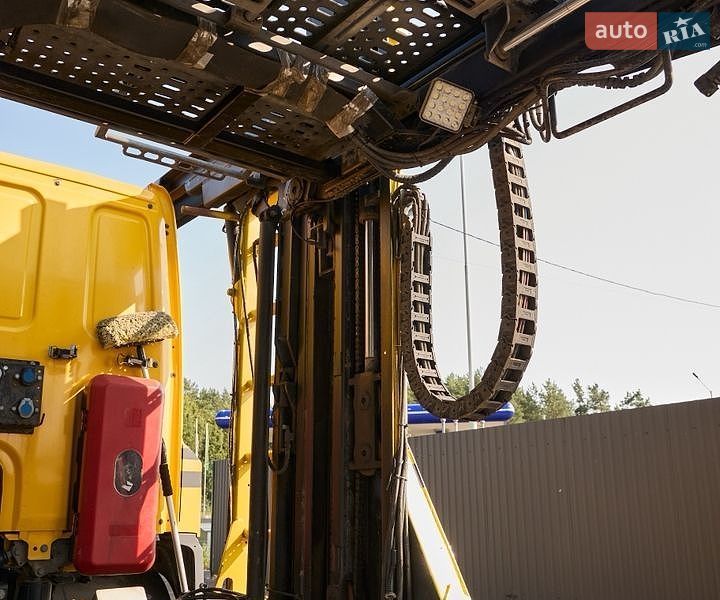 Автовоз DAF CF 2016 в Рівному