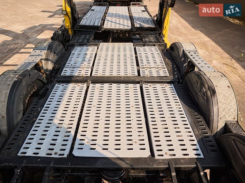 Автовоз DAF CF 2016 в Рівному