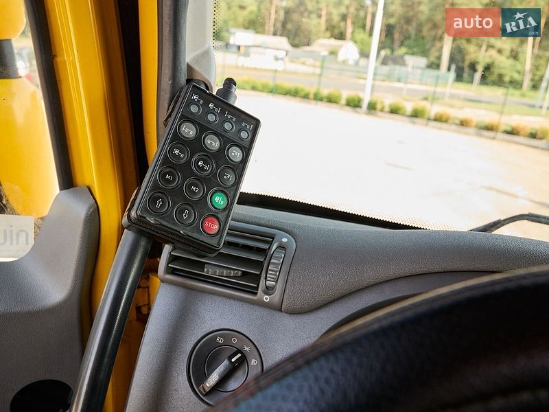 Автовоз DAF CF 2016 в Рівному