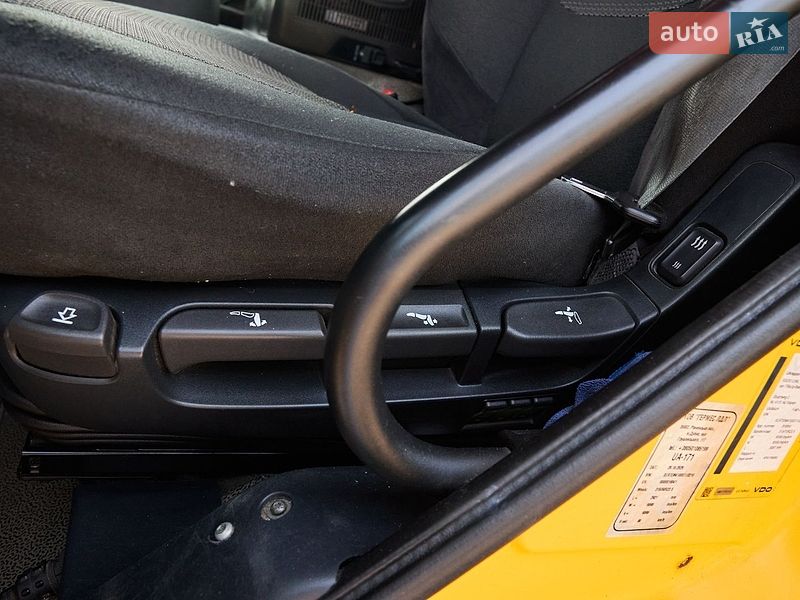 Автовоз DAF CF 2016 в Рівному