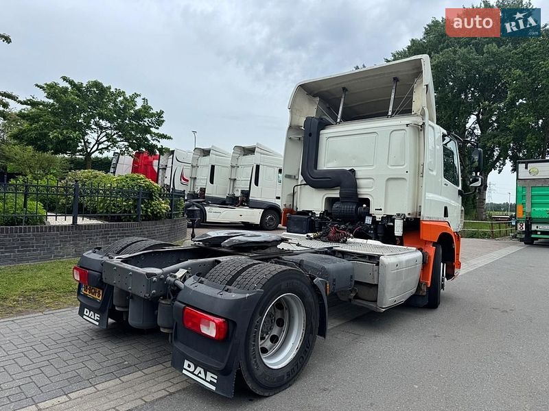 Тягач DAF CF 2015 в Рівному