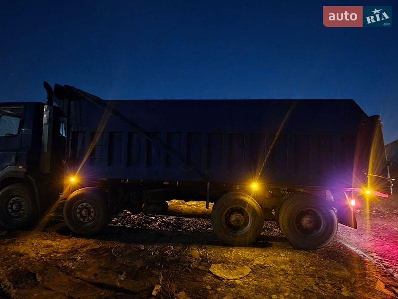 Самоскид DAF CF 2000 в Ужгороді
