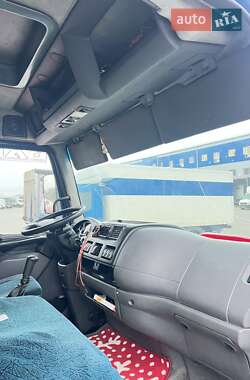 Грузовой фургон DAF FA 2006 в Виннице