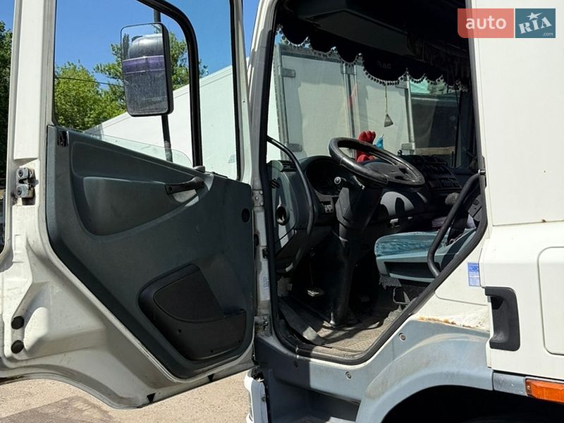 Грузовой фургон DAF FA 2003 в Киеве