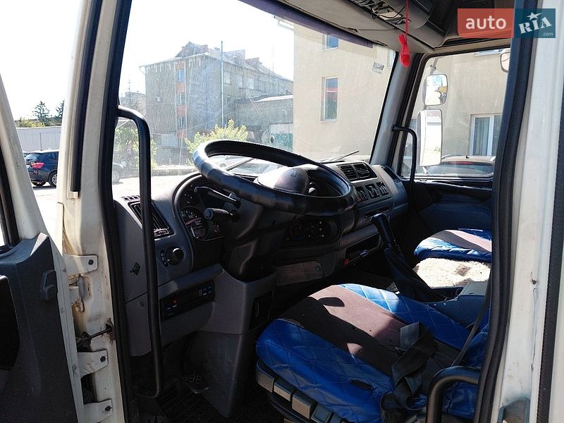 Тентований DAF FA 2004 в Рівному