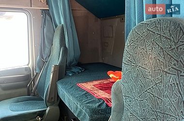 Грузовой фургон DAF FA 2004 в Одессе
