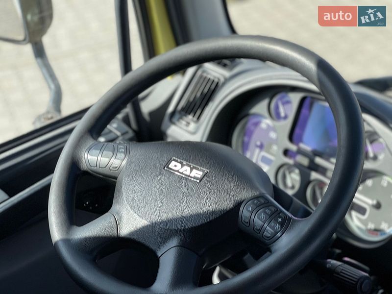 Евакуатор DAF FA 2007 в Нововолинську