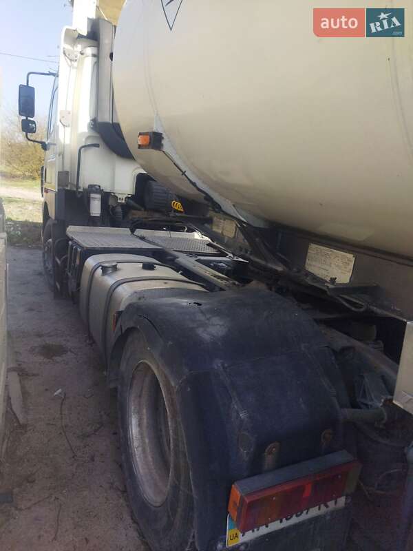 Бензовоз DAF FT 2007 в Киеве