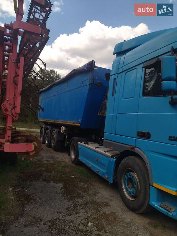 Тягач DAF FT 2006 в Виньковцах