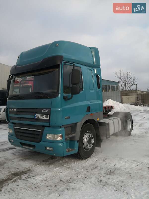 2010 DAF FT, VIN XLRTE85MC0E882361:plate — фото 1 (autoria)