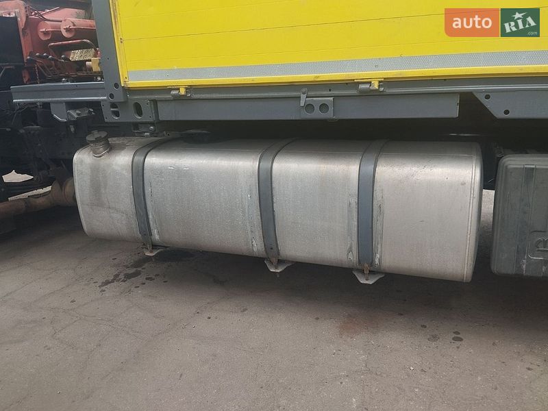 Контейнеровоз DAF FT 2012 в Судовій Вишні