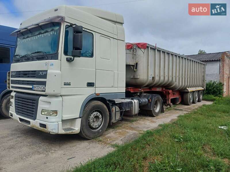 Тягач DAF FX 2004 в Ромнах