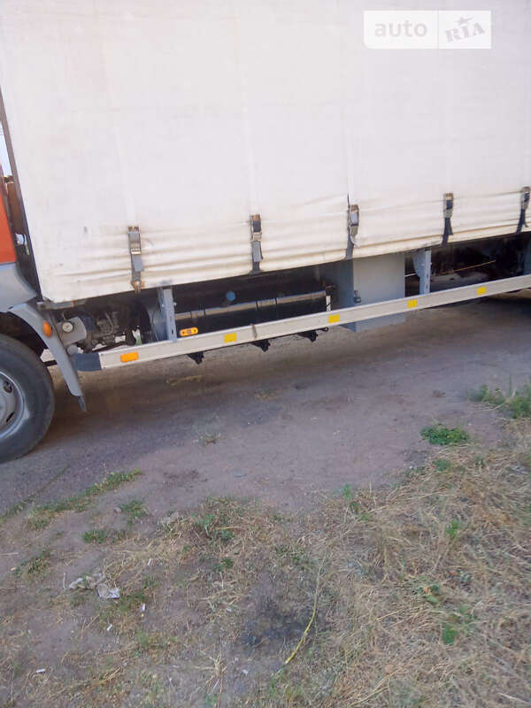 Тентованый DAF LF 2005 в Тростянце