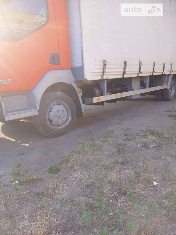 Тентованый DAF LF 2005 в Тростянце