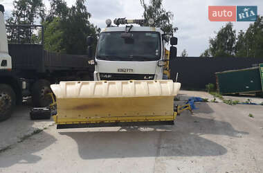 Пескоразбрасывающая машина DAF LF 2012 в 