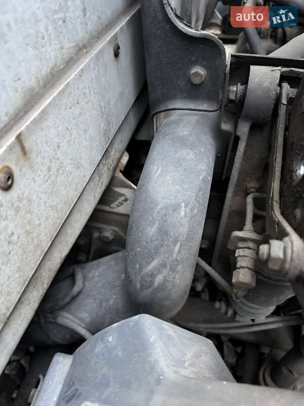 Грузовой фургон DAF LF 2005 в Маневичах