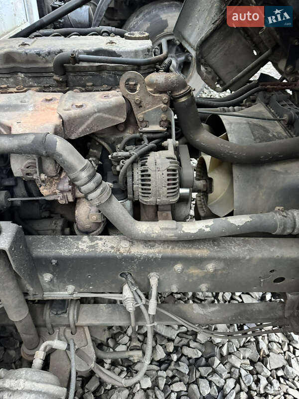 Грузовой фургон DAF LF 2005 в Маневичах