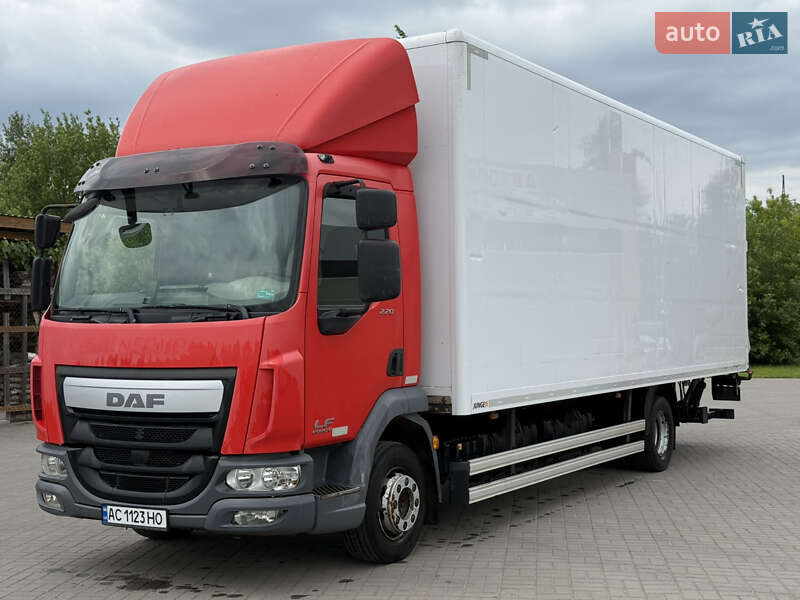 Грузовой фургон DAF LF 2016 в Нововолынске