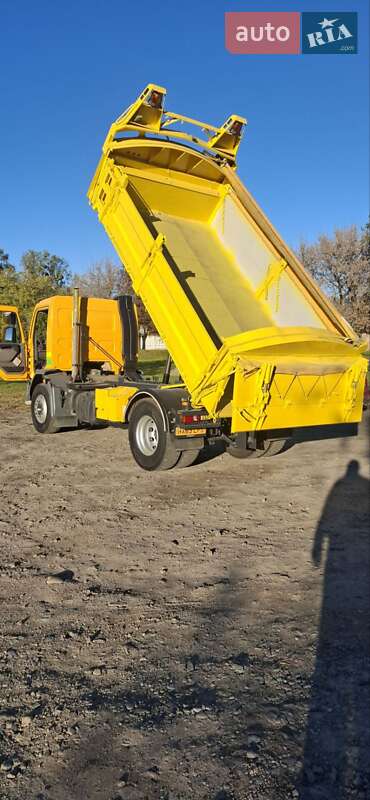 Самосвал DAF LF 2012 в Львове