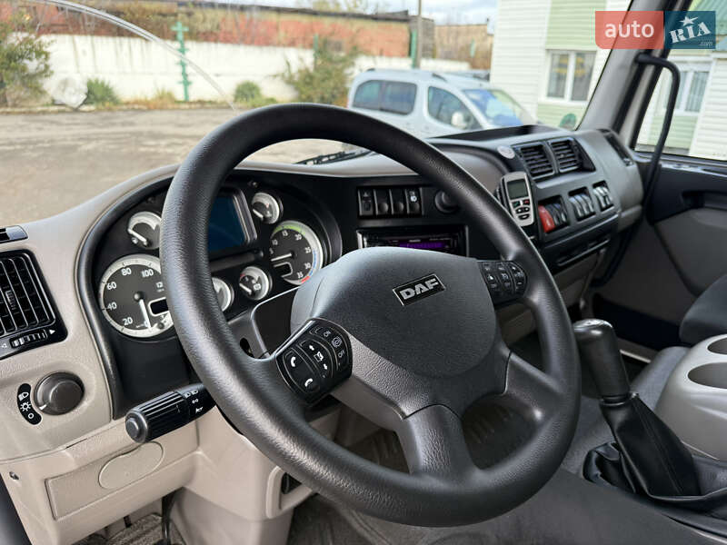 Вантажний фургон DAF LF 2013 в Рівному