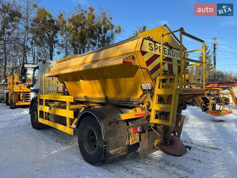 Пескоразбрасывающая машина DAF LF 2013 в Житомире