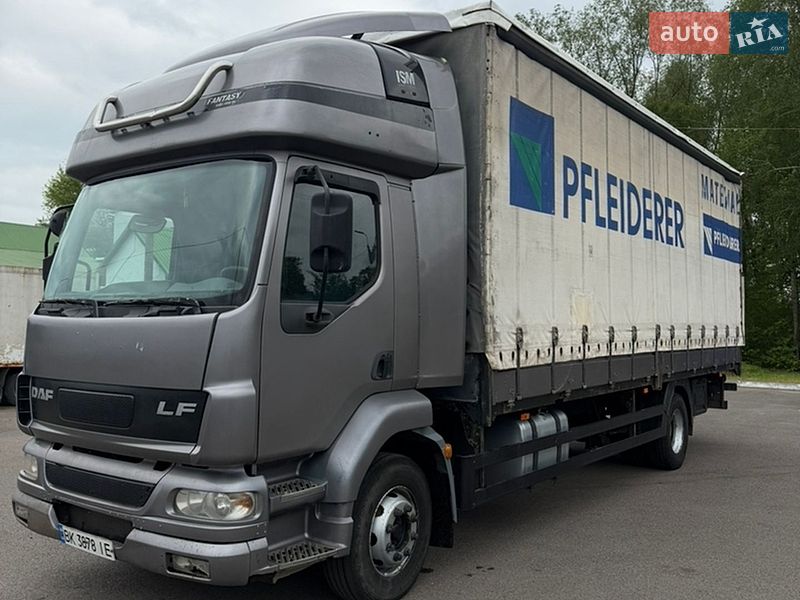 Тентованый DAF LF 2003 в Ровно