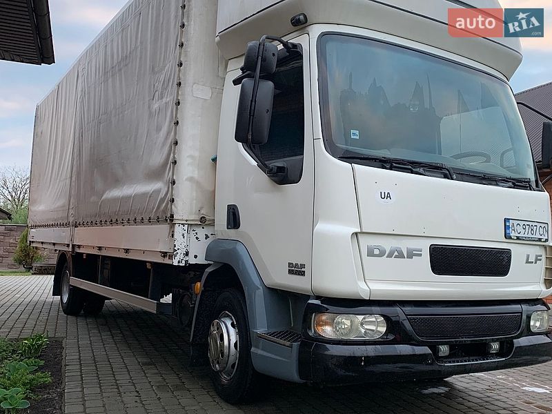 Тентований DAF LF 2007 в Любомлі