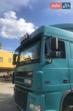 Тентованый DAF TE 2004 в 